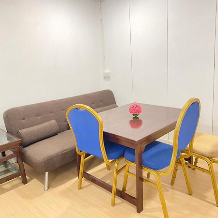 Steve Lady Hostel Банкок Екстериор снимка