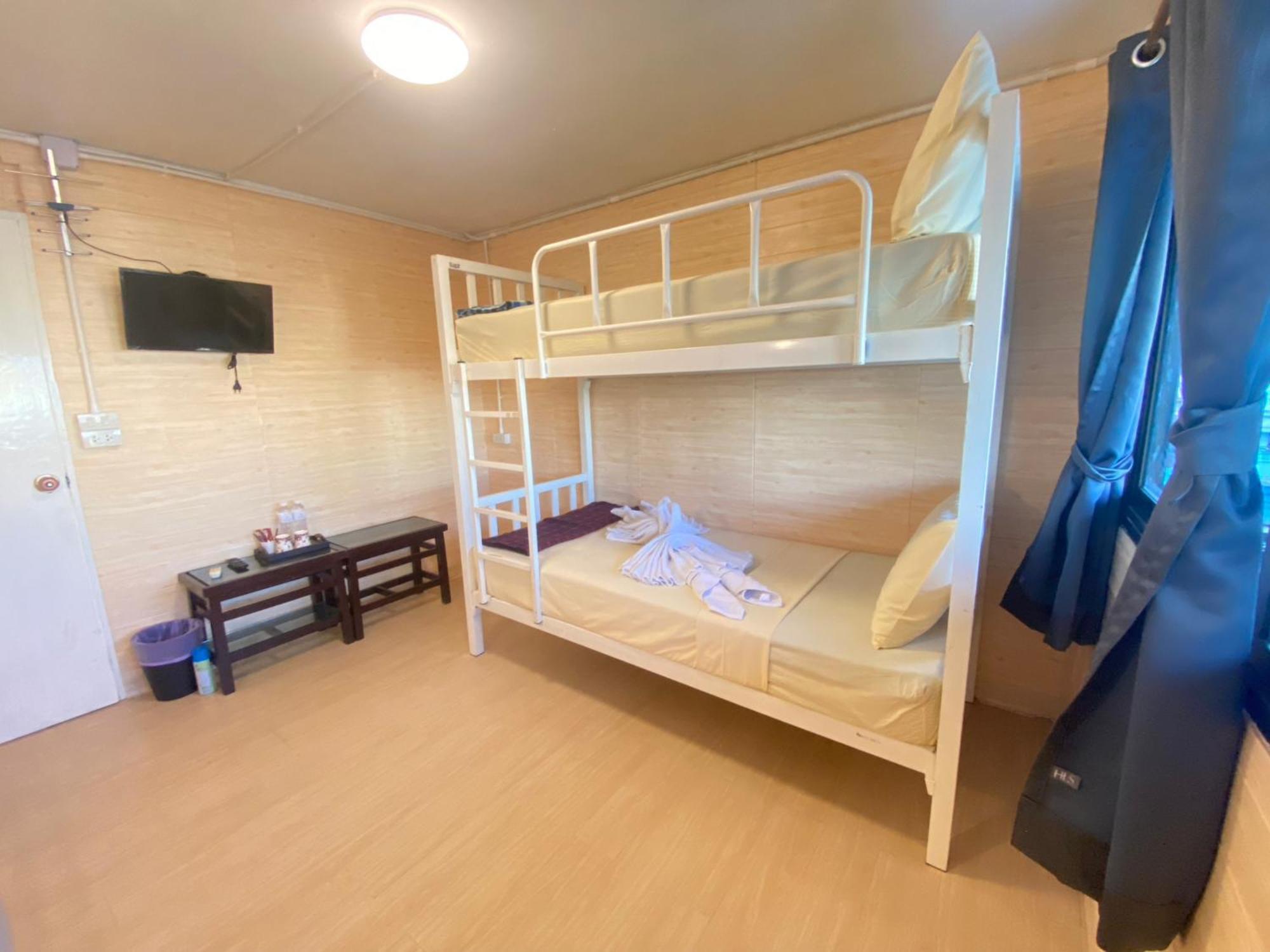 Steve Lady Hostel Банкок Екстериор снимка