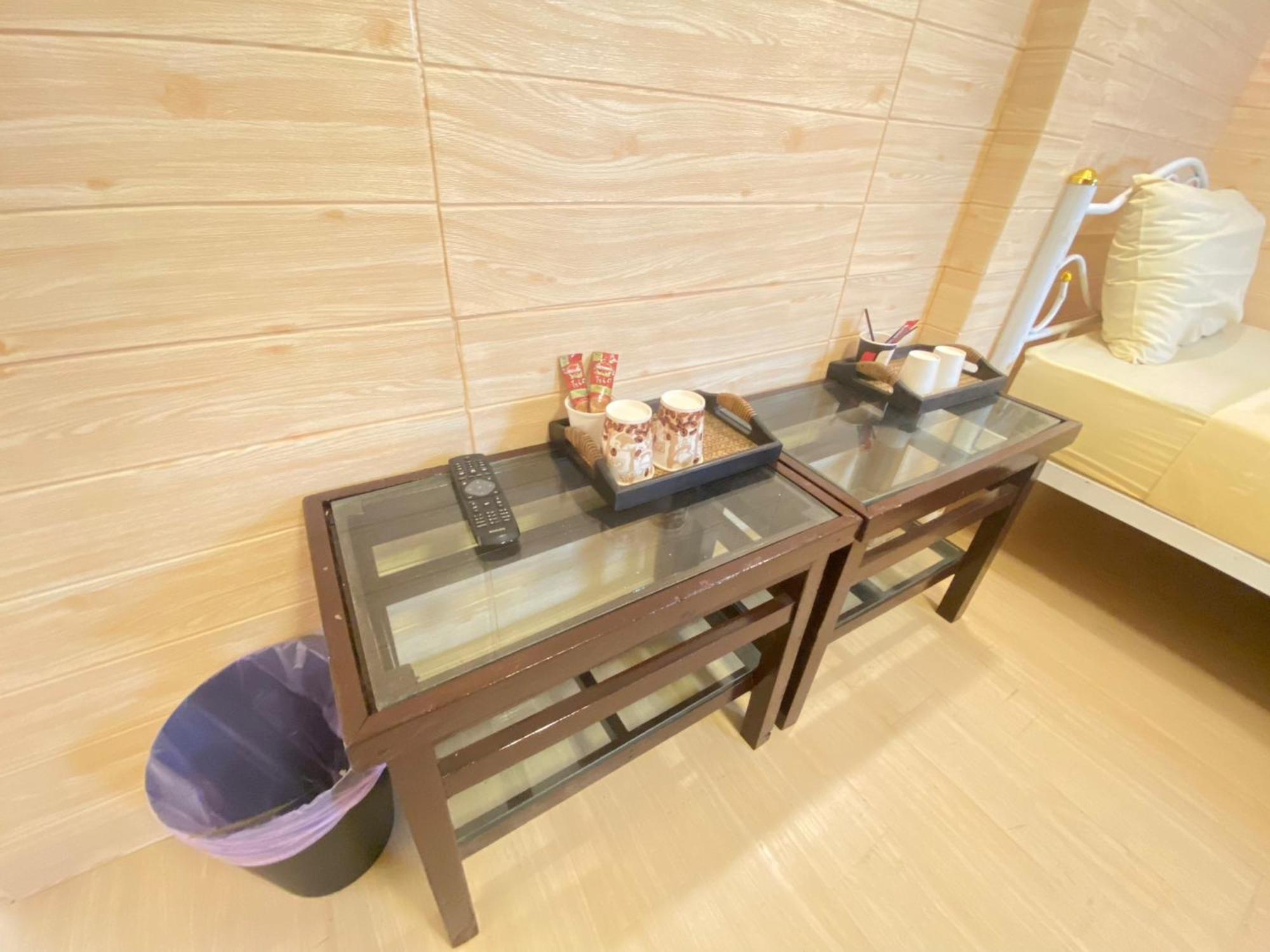 Steve Lady Hostel Банкок Екстериор снимка