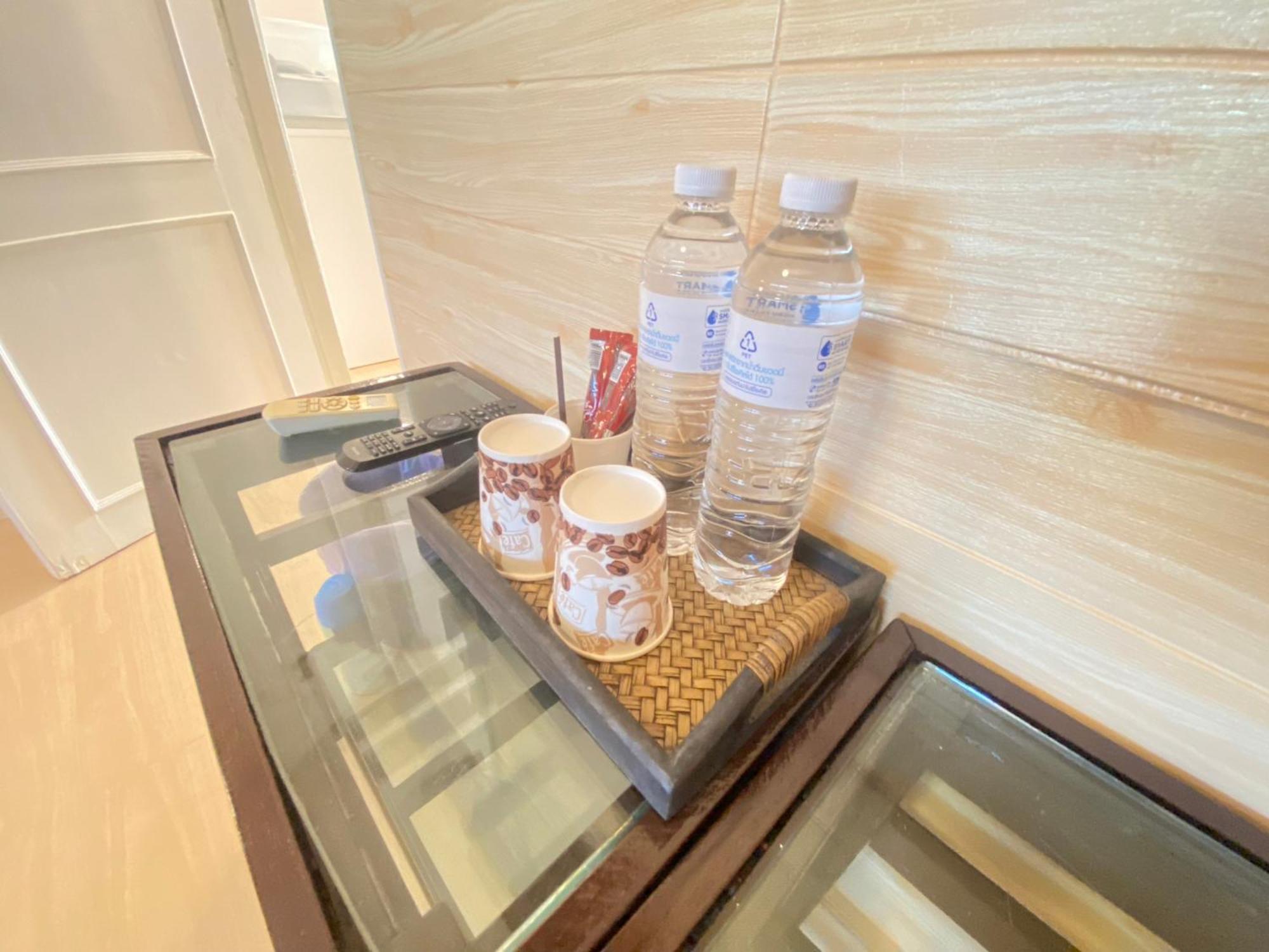 Steve Lady Hostel Банкок Екстериор снимка