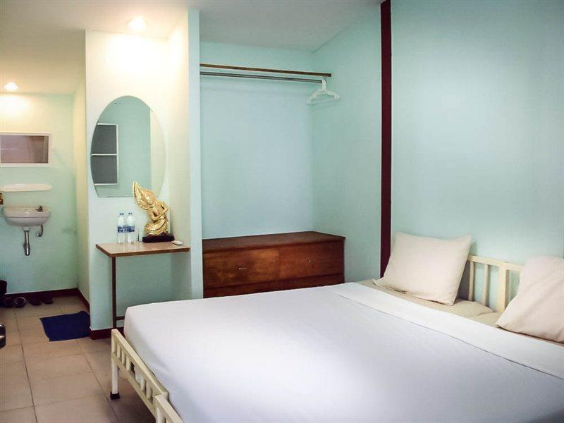 Steve Lady Hostel Банкок Екстериор снимка